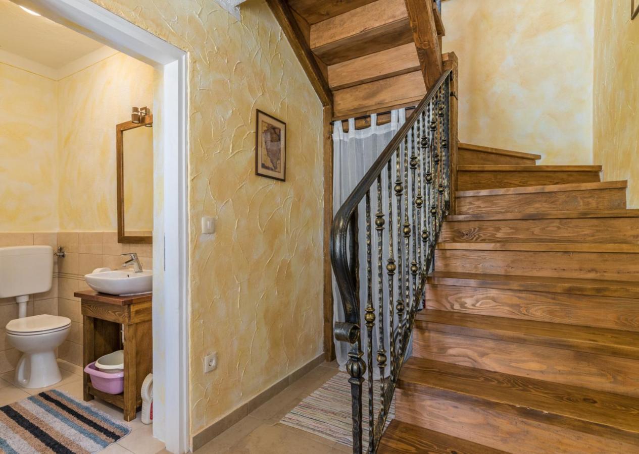 Beautiful Villa Natura With Pool In Labin Exterior photo