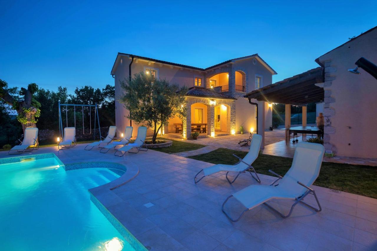 Beautiful Villa Natura With Pool In Labin Exterior photo